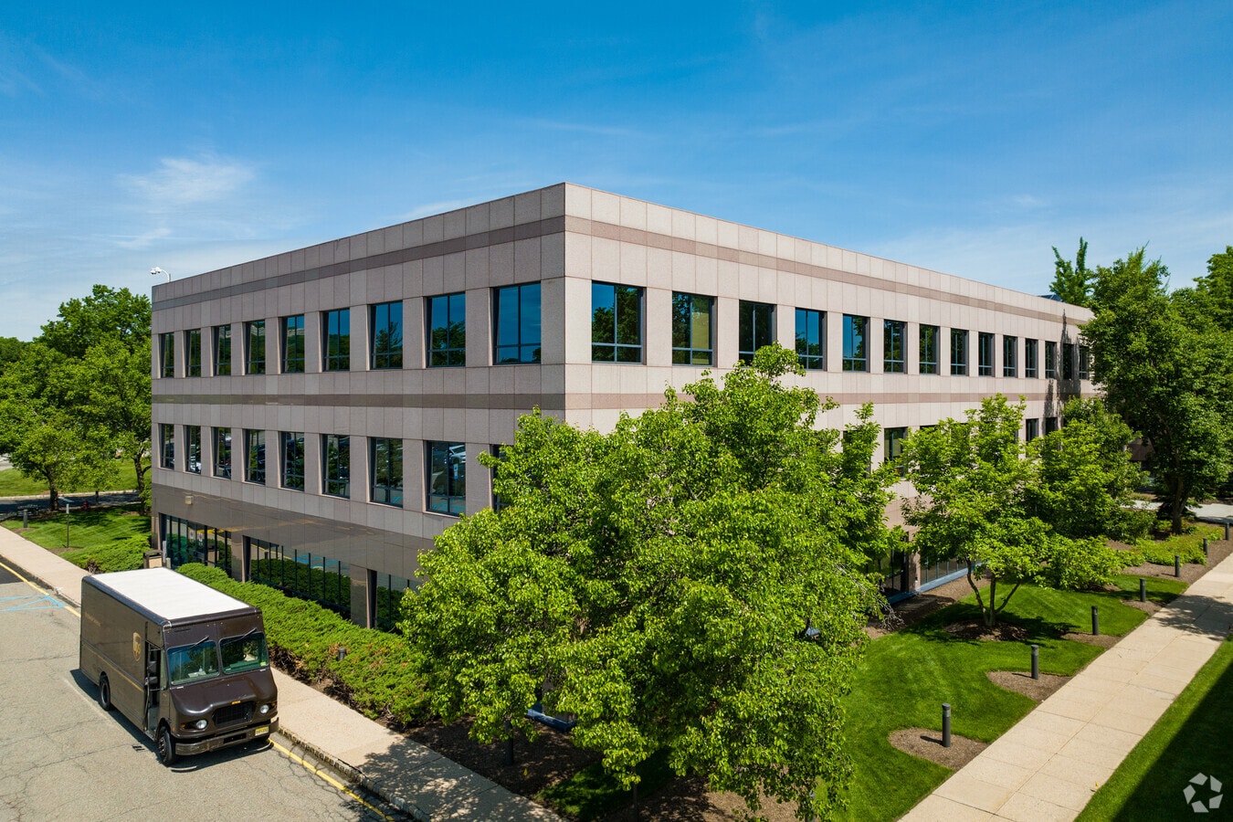 1 Sylvan Way, Parsippany, NJ 07054