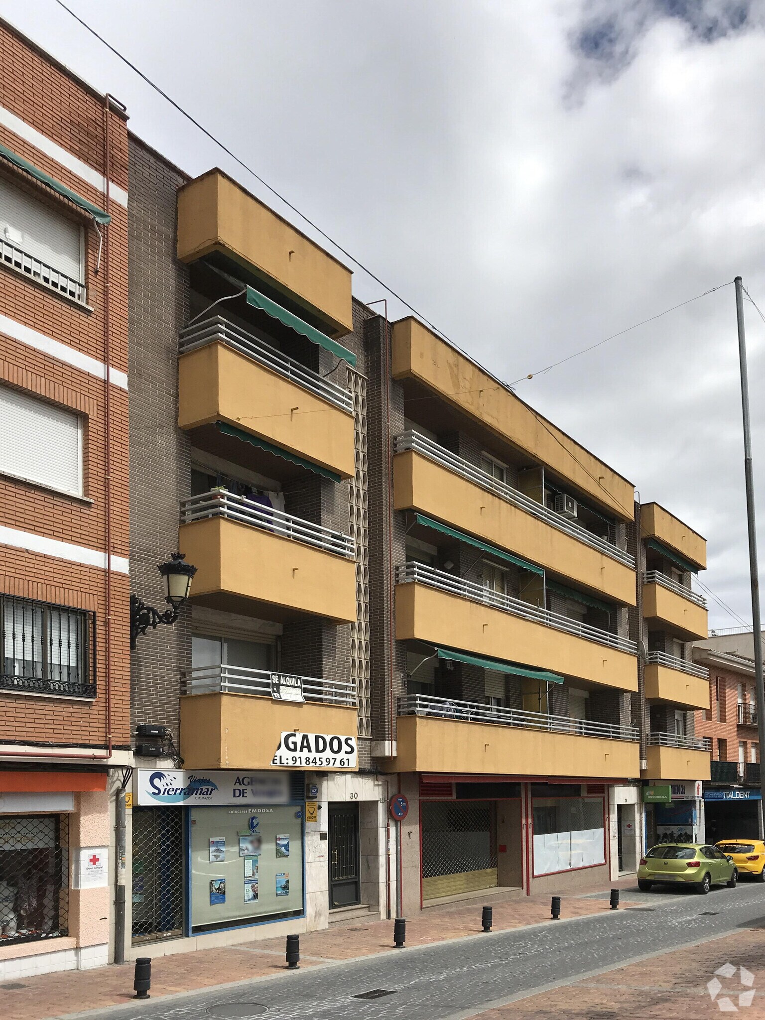Calle del Real, 28, Colmenar Viejo, Madrid for sale Primary Photo- Image 1 of 3