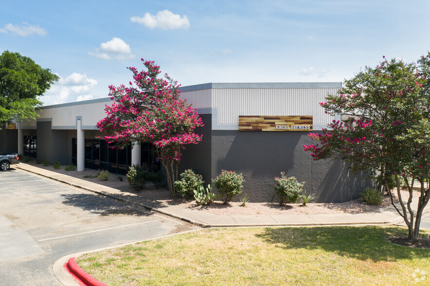 1901 W Braker Ln, Austin, TX for lease - Building Photo - Image 3 of 4