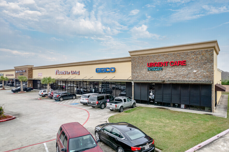 2705 Fm-518, Pearland, TX for lease - Building Photo - Image 3 of 7