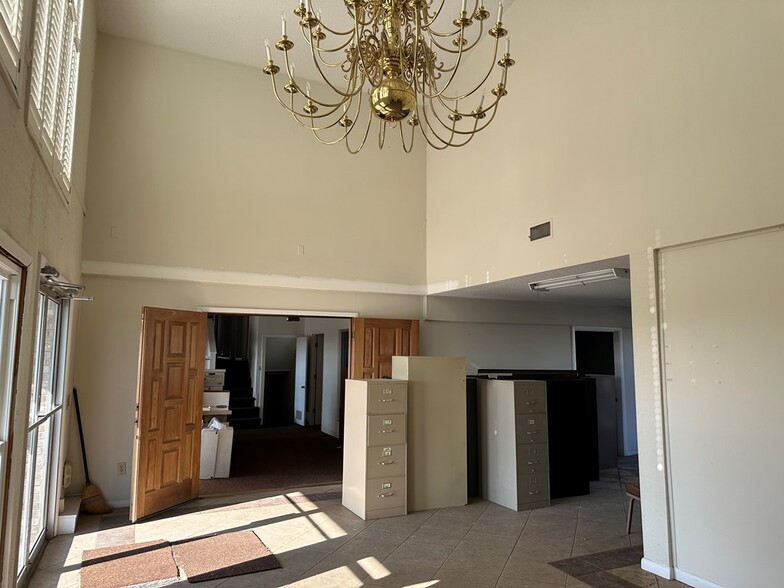 456 N Main St, Crossville, TN for lease - Interior Photo - Image 3 of 35