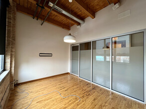 1901 N Clybourn Ave, Chicago, IL for lease Interior Photo- Image 1 of 13