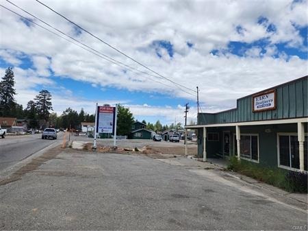 439 W Big Bear Blvd, Big Bear City, CA for sale - Building Photo - Image 2 of 15