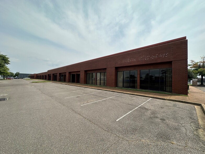 1940 Brooks E, Memphis, TN for lease - Building Photo - Image 1 of 3