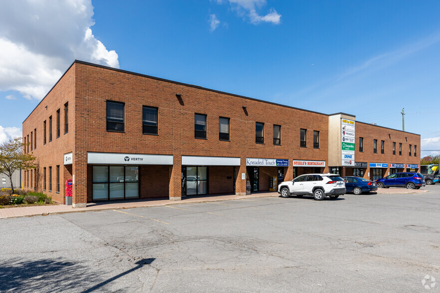1900 Merivale Rd, Ottawa, ON for lease - Building Photo - Image 1 of 4