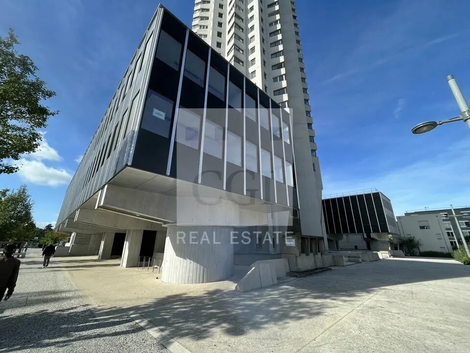 Office in Lyon for lease Building Photo- Image 1 of 10