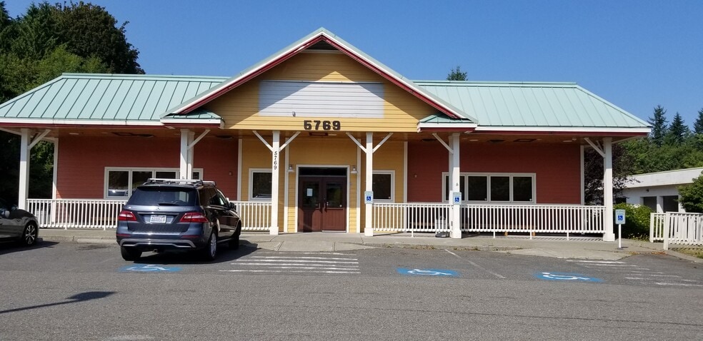 5769 State Hwy 303 NE, Bremerton, WA for lease - Primary Photo - Image 2 of 9