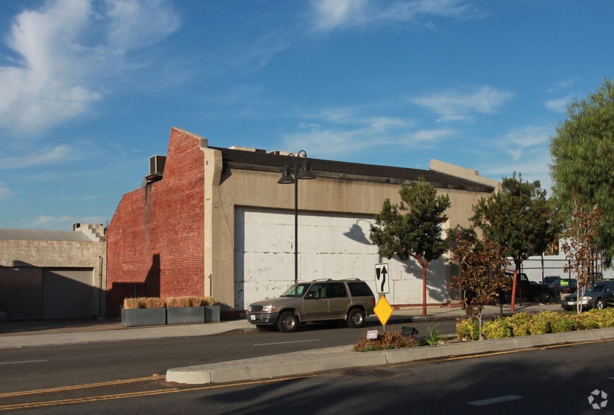 435 S San Fernando Blvd, Burbank, CA 91502