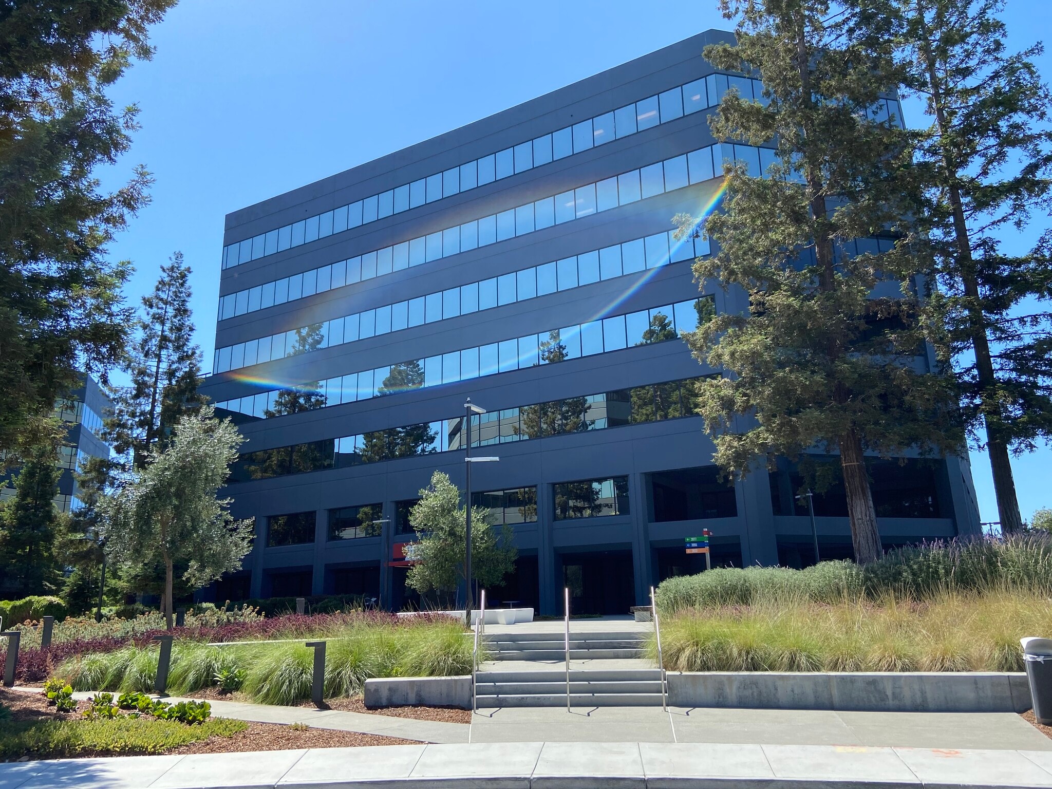 The Stunning Architecture Of 2025 Gateway Place, San Jose - c5s0dpn