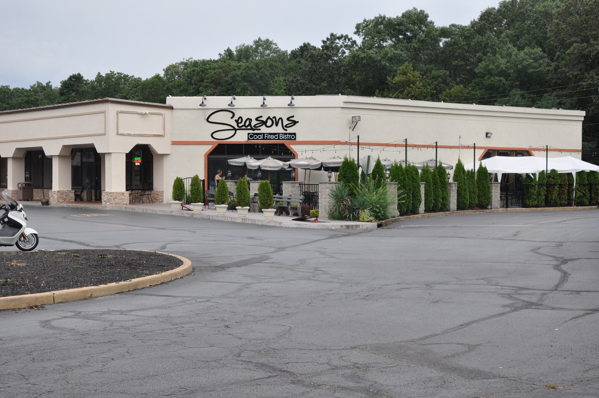 22002230 Route 9 South, Howell, NJ 07731 Ideal Plaza