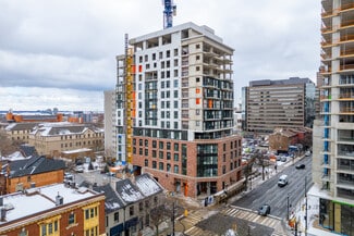 More details for 206 W King St, Hamilton, ON - Multifamily for Sale