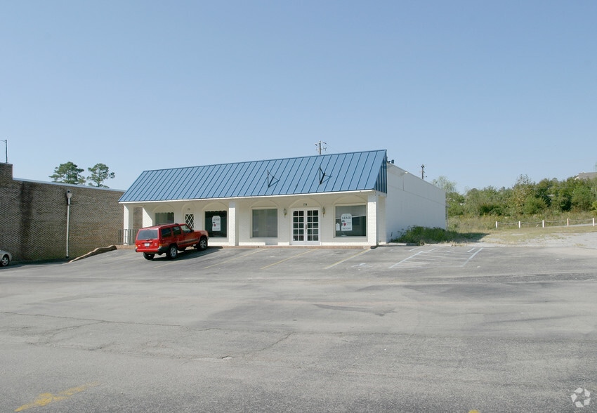 2144 Clearbrook Rd, Birmingham, AL for sale - Primary Photo - Image 1 of 1