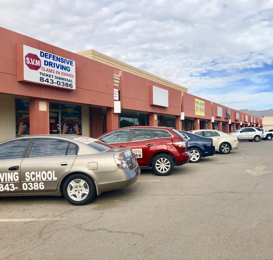 57305750 Trowbridge, El Paso, TX 79925 Trowbridge Center