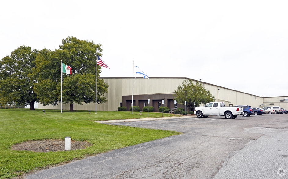 265 Rogers Rd, Delta, OH for sale - Primary Photo - Image 1 of 1