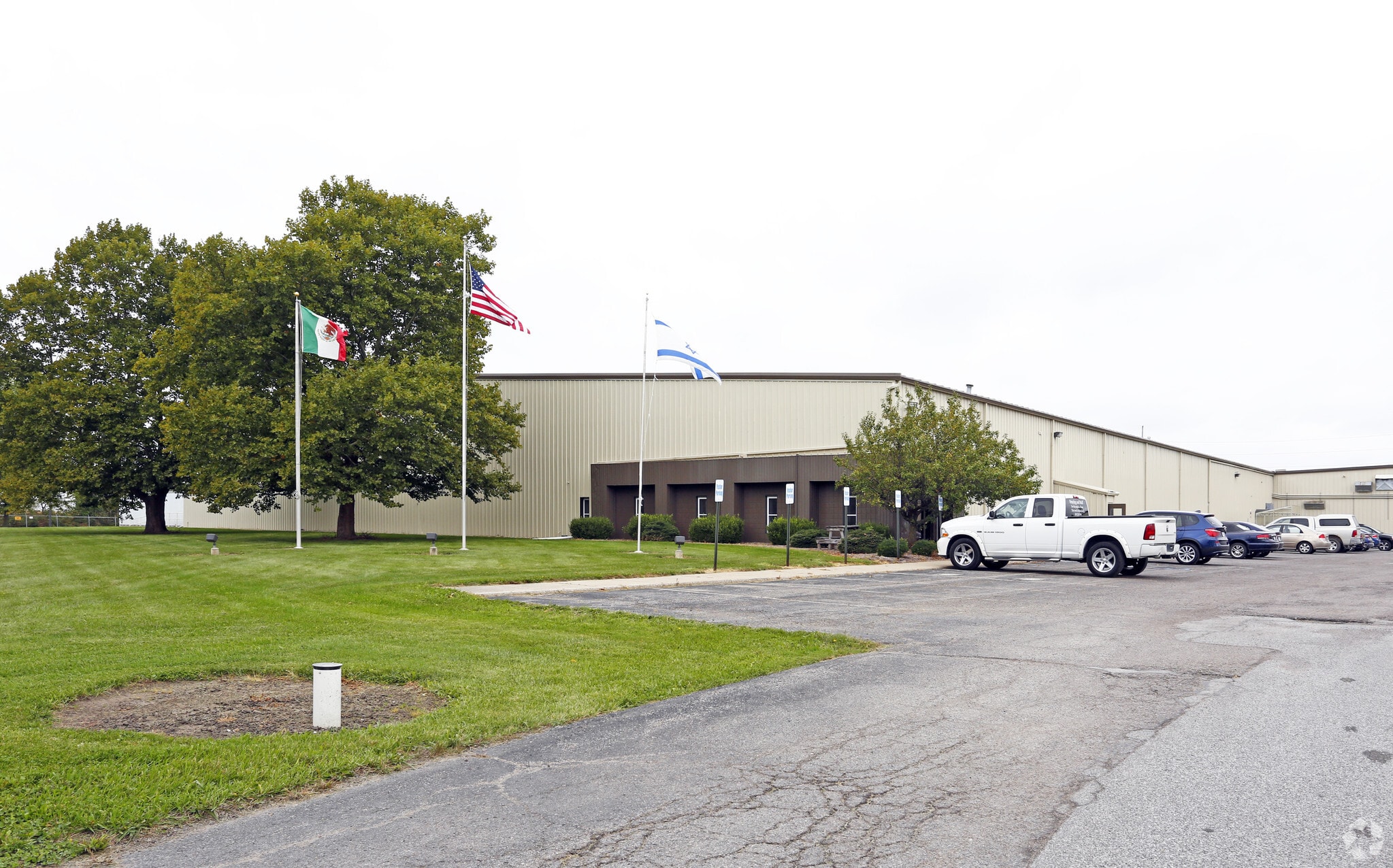 265 Rogers Rd, Delta, OH for sale Primary Photo- Image 1 of 1