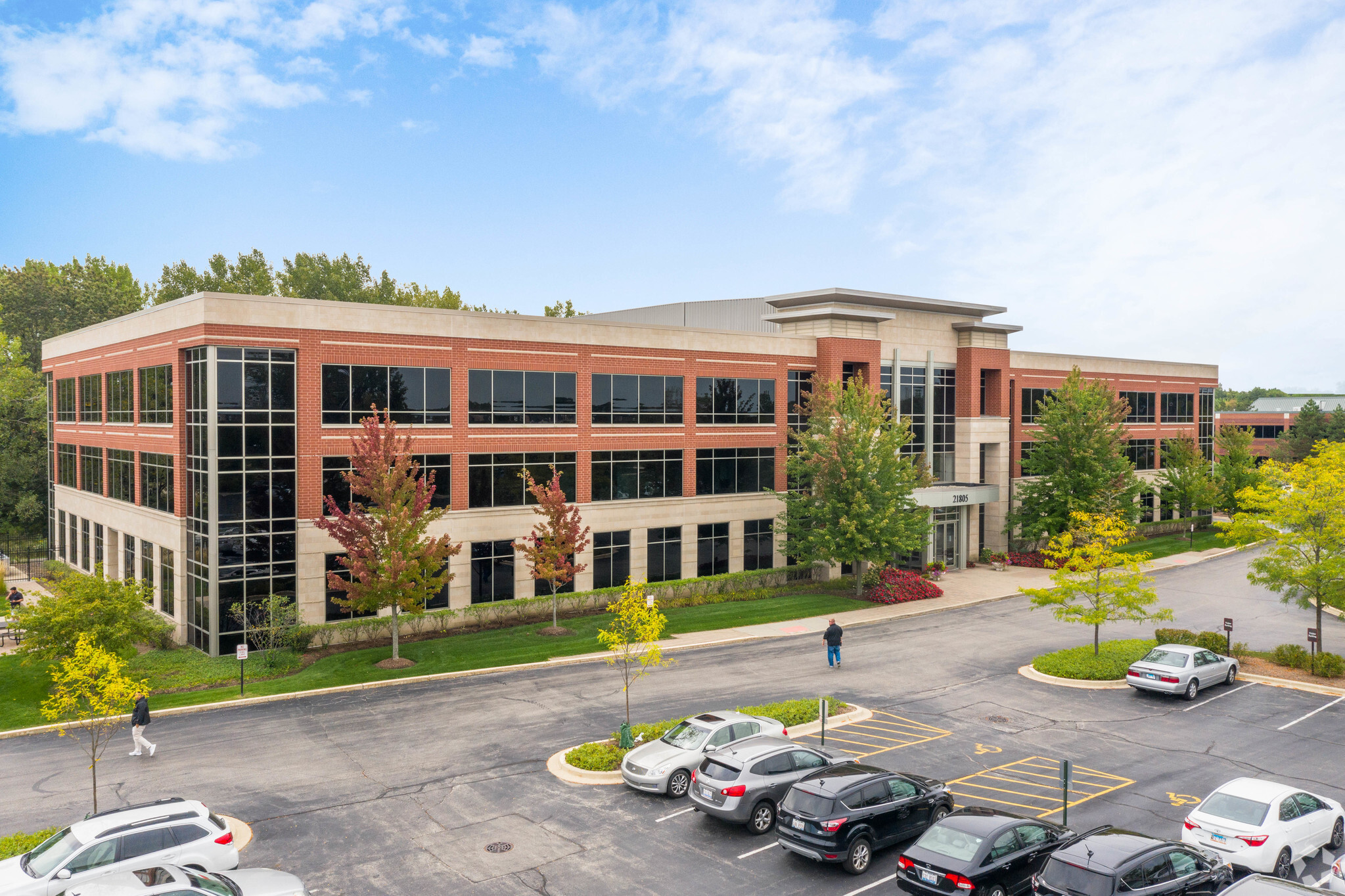 21805 W Field Pky, Deer Park, IL 60010 - Deer Park Office Center | LoopNet