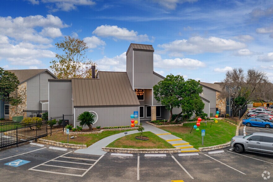 12301 Blanco Rd, San Antonio, TX for sale - Primary Photo - Image 1 of 1