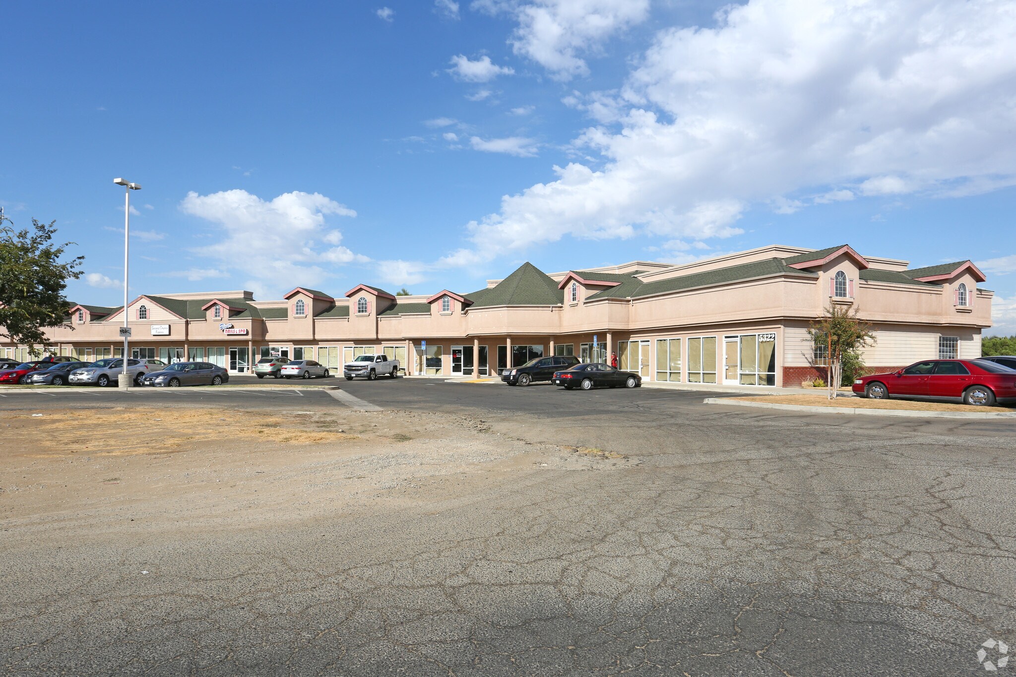 5322 W Spruce Ave, Fresno, CA for sale Primary Photo- Image 1 of 1