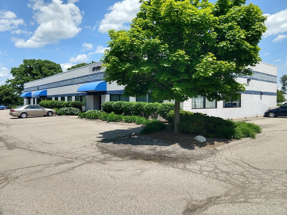 4177 Varsity Dr, Ann Arbor, MI for lease Building Photo- Image 1 of 9