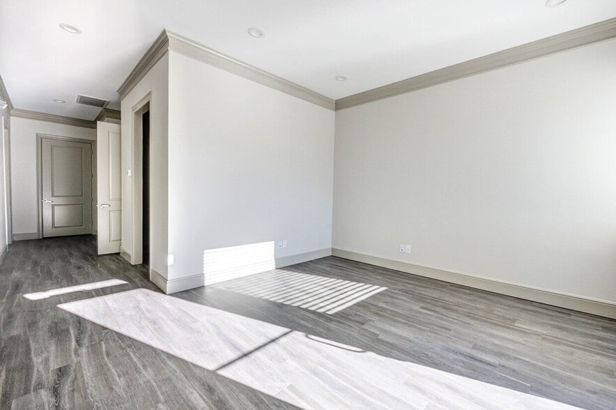 18930 Kuykendahl Rd, Spring, TX for lease - Interior Photo - Image 2 of 72