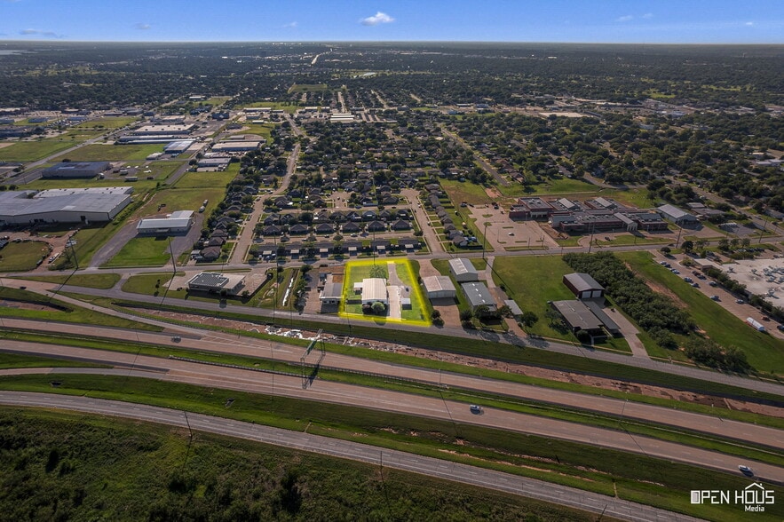 4200 Henry S Grace Fwy, Wichita Falls, TX for lease - Building Photo - Image 3 of 58