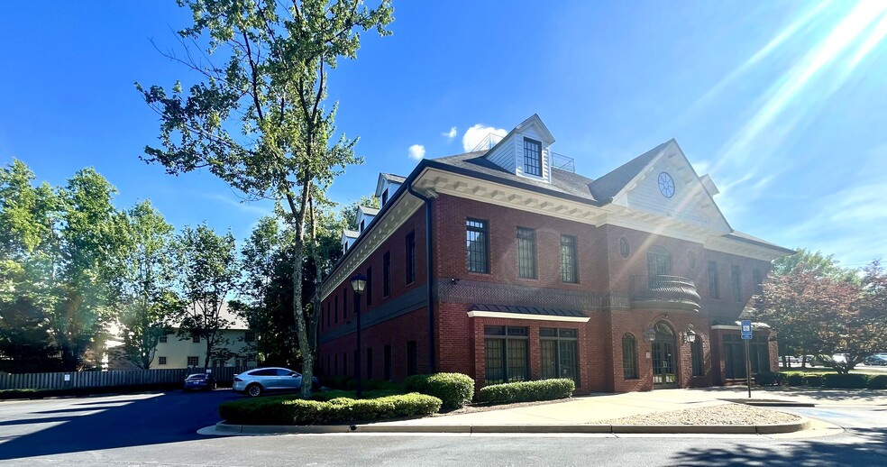 1505 Mount Vernon Rd, Atlanta, GA for lease - Building Photo - Image 1 of 8