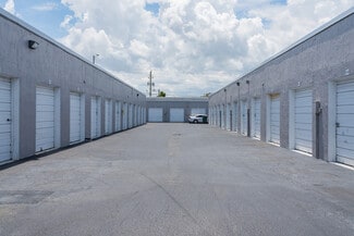 More details for 4500-4560 N Dixie Hwy, Oakland Park, FL - Industrial for Lease