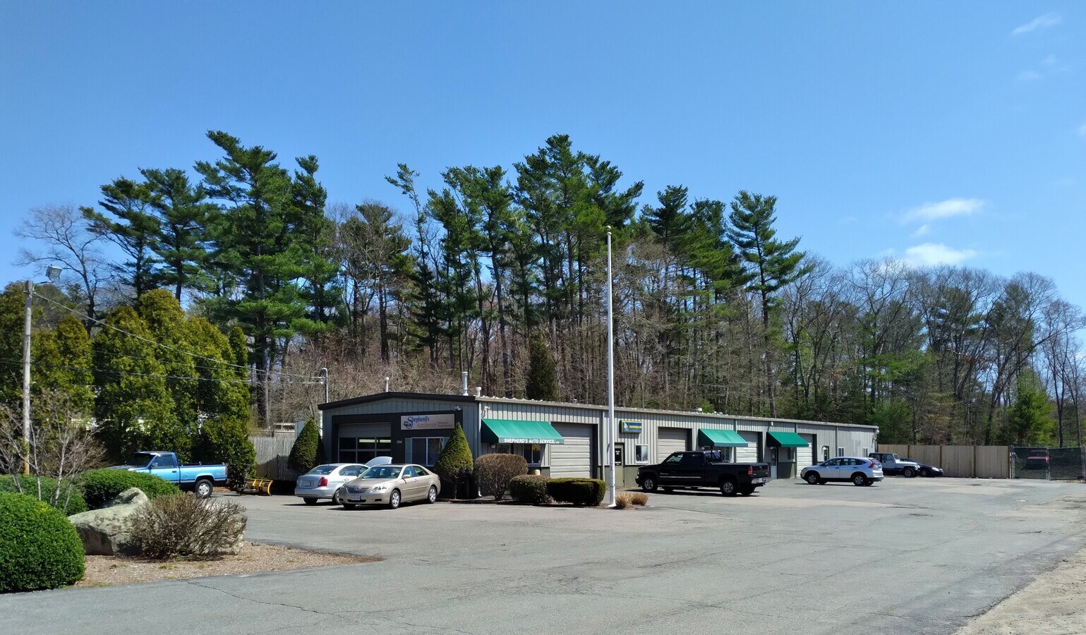 104 Mattakeesett St, Pembroke, MA 02359