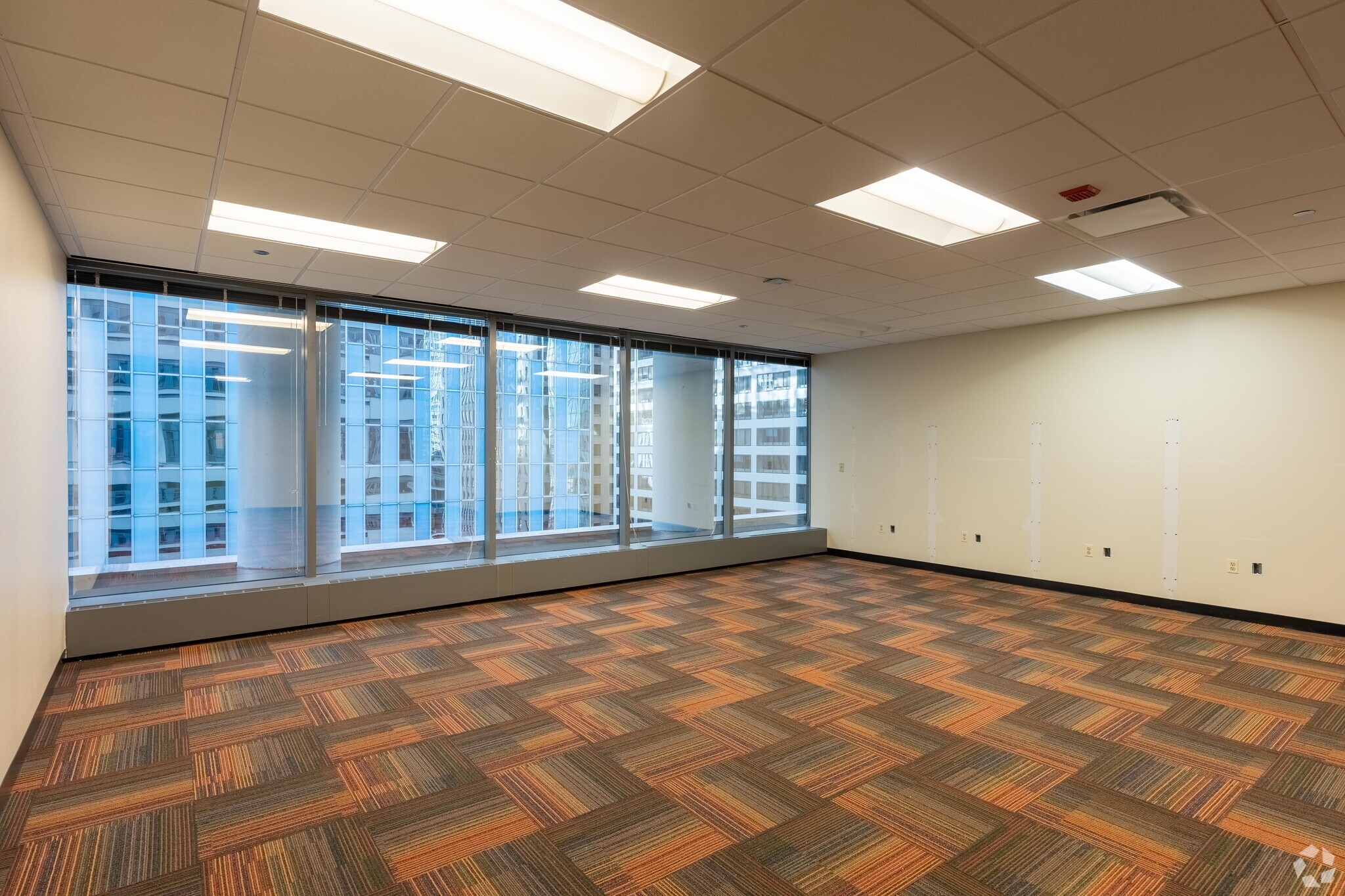 203 N LaSalle St, Chicago, IL for lease Interior Photo- Image 1 of 3