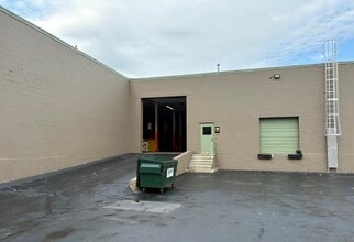 185 New Boston St, Woburn, MA for lease Interior Photo- Image 2 of 6