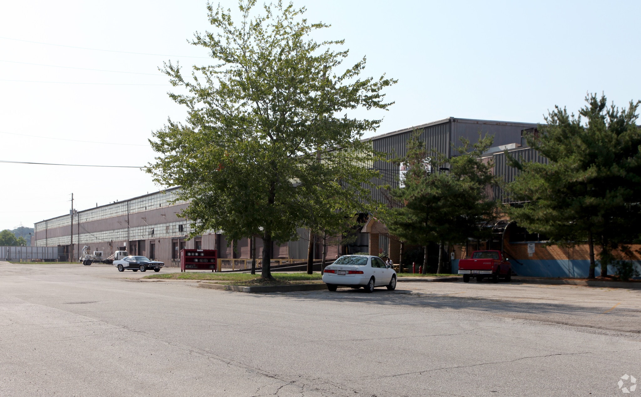 1564 Firestone Pky, Akron, OH for lease Primary Photo- Image 1 of 20