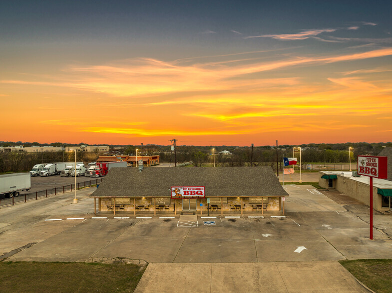 213 I 35 Hwy NW, Hillsboro, TX for sale - Building Photo - Image 1 of 1