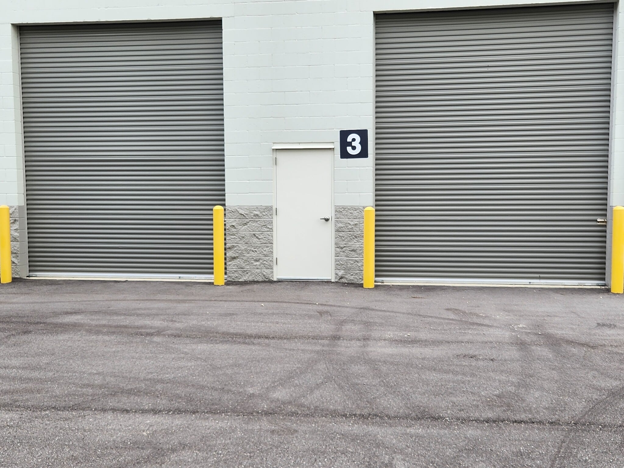 3026 E Riverside Dr, Fort Myers, FL for lease Building Photo- Image 1 of 4