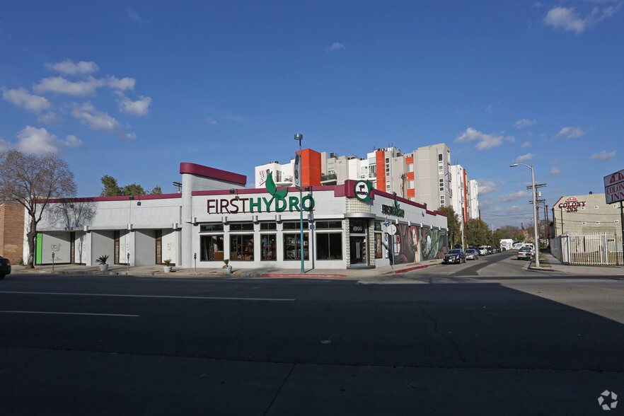 4900 Lankershim Blvd, North Hollywood, CA for sale - Primary Photo - Image 1 of 1