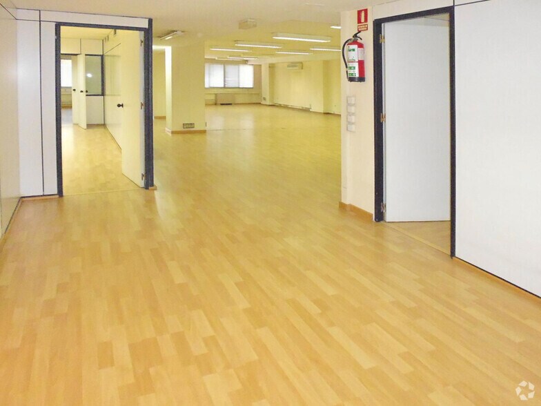Office in Madrid, Madrid for lease - Interior Photo - Image 1 of 1