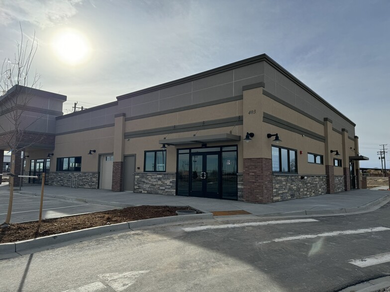 401 Pointe Plaza Dr, Windsor, CO for lease - Building Photo - Image 1 of 5