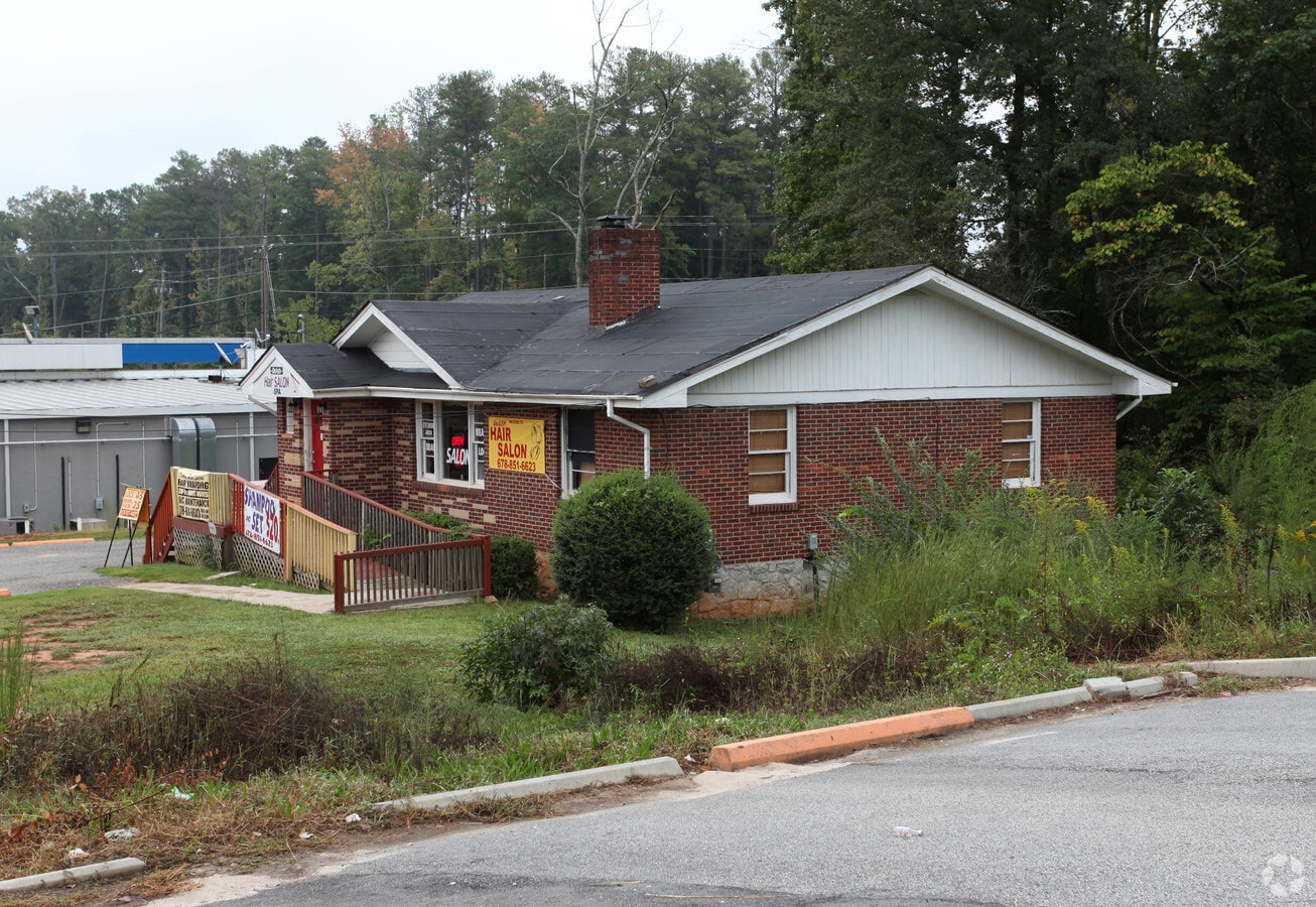 4081 Redan Rd, Stone Mountain, GA 30083