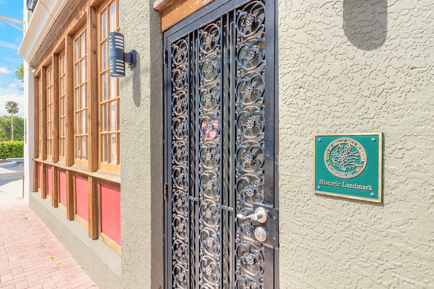 1112 Riverside Dr, Holly Hill, FL for sale - Building Photo - Image 3 of 43