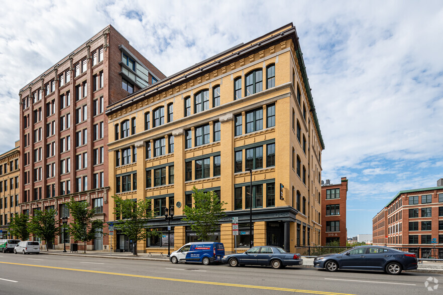 311 Summer St, Boston, MA for lease - Building Photo - Image 1 of 7