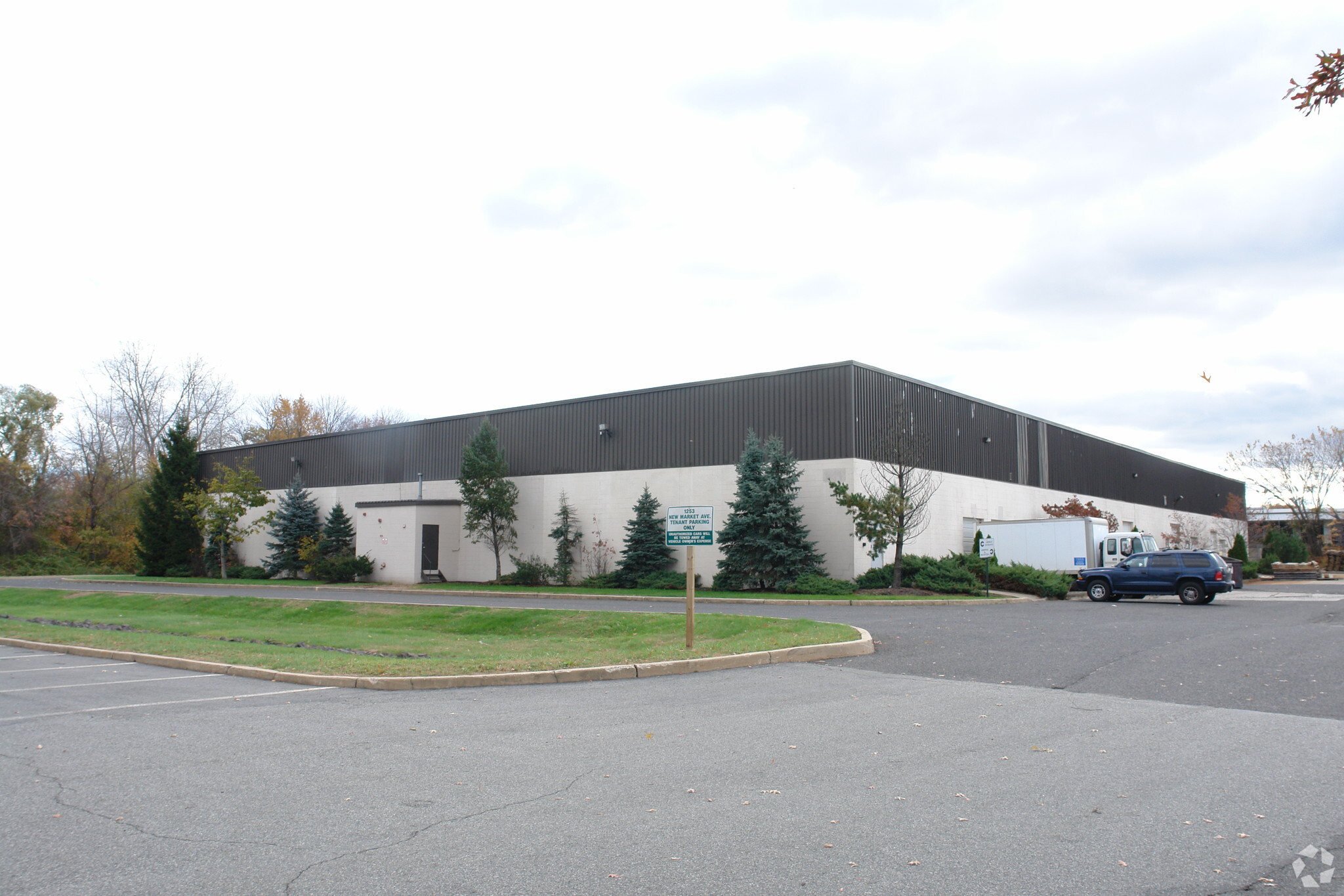 1253 New Market Ave, South Plainfield, NJ for lease Building Photo- Image 1 of 5