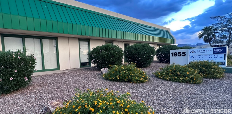 1955 W Grant Rd, Tucson, AZ for lease - Building Photo - Image 1 of 7