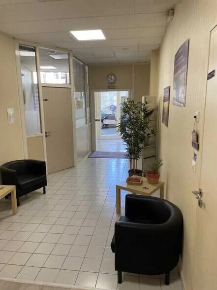 Office in Soissons for sale - Building Photo - Image 2 of 5