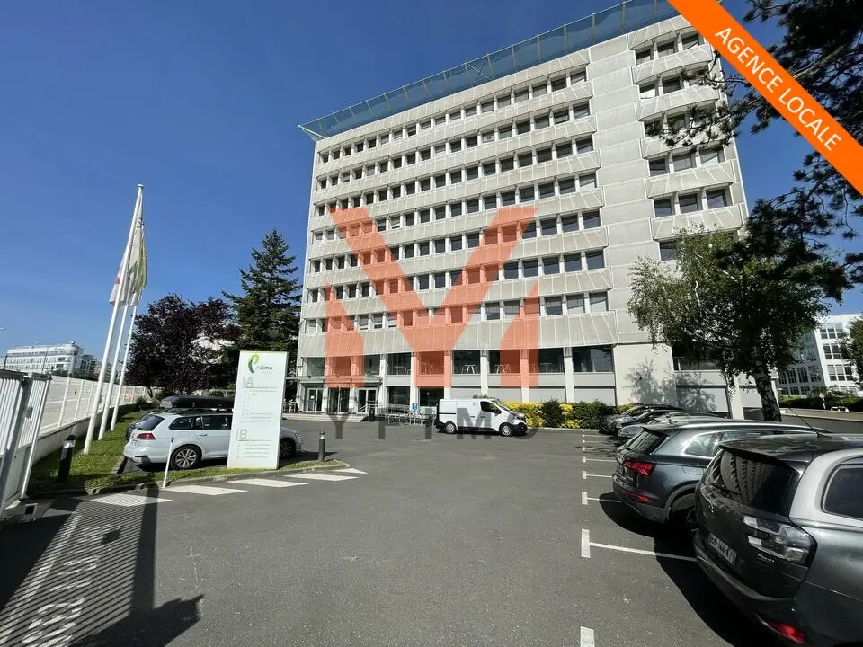 Office in Vélizy-Villacoublay for lease Building Photo- Image 1 of 12