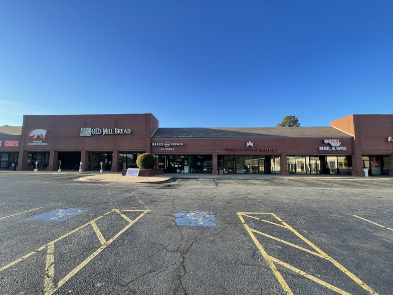 12201 W Markham St, Little Rock, AR for lease - Building Photo - Image 1 of 1