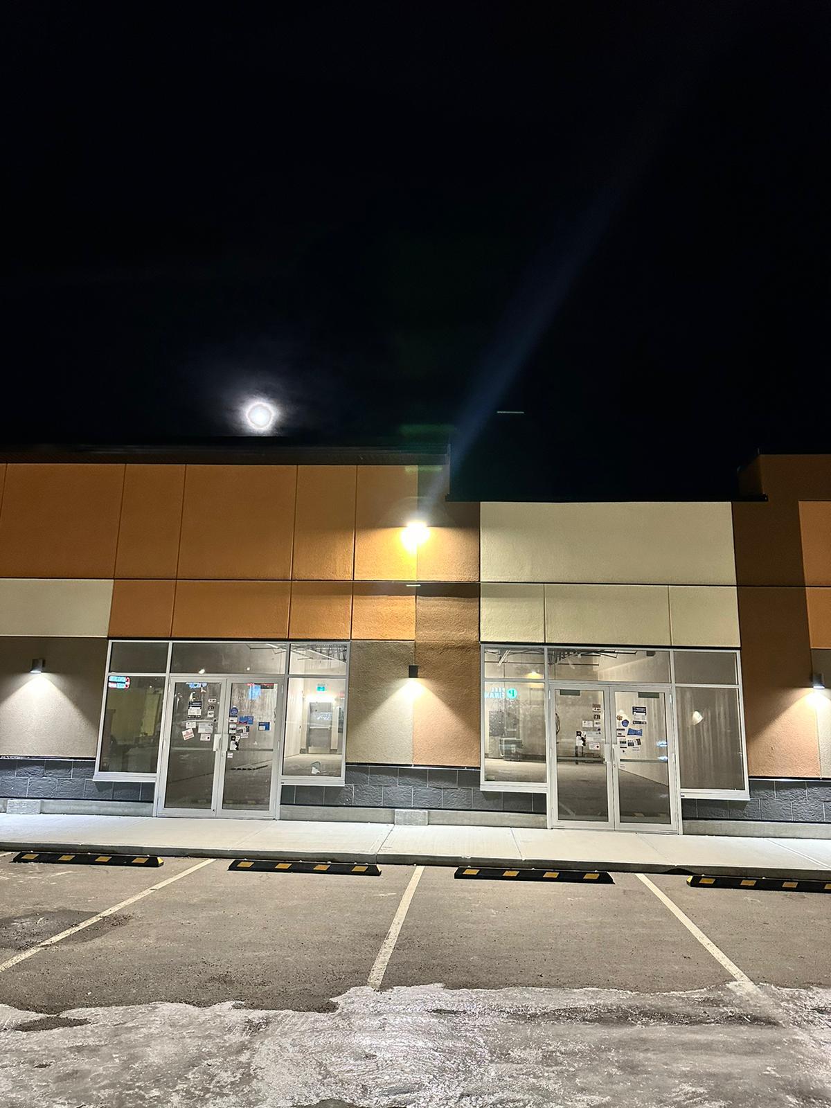 4048-2 109 Ave NE, Calgary, AB for sale Primary Photo- Image 1 of 1