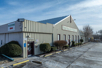 More details for 138 Pierce St, Aurora, IL - Industrial for Sale