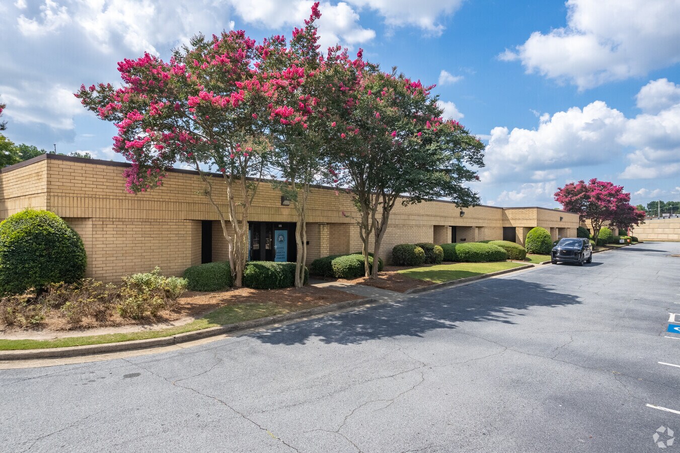 4025 Pleasantdale Rd, Doraville, GA 30340