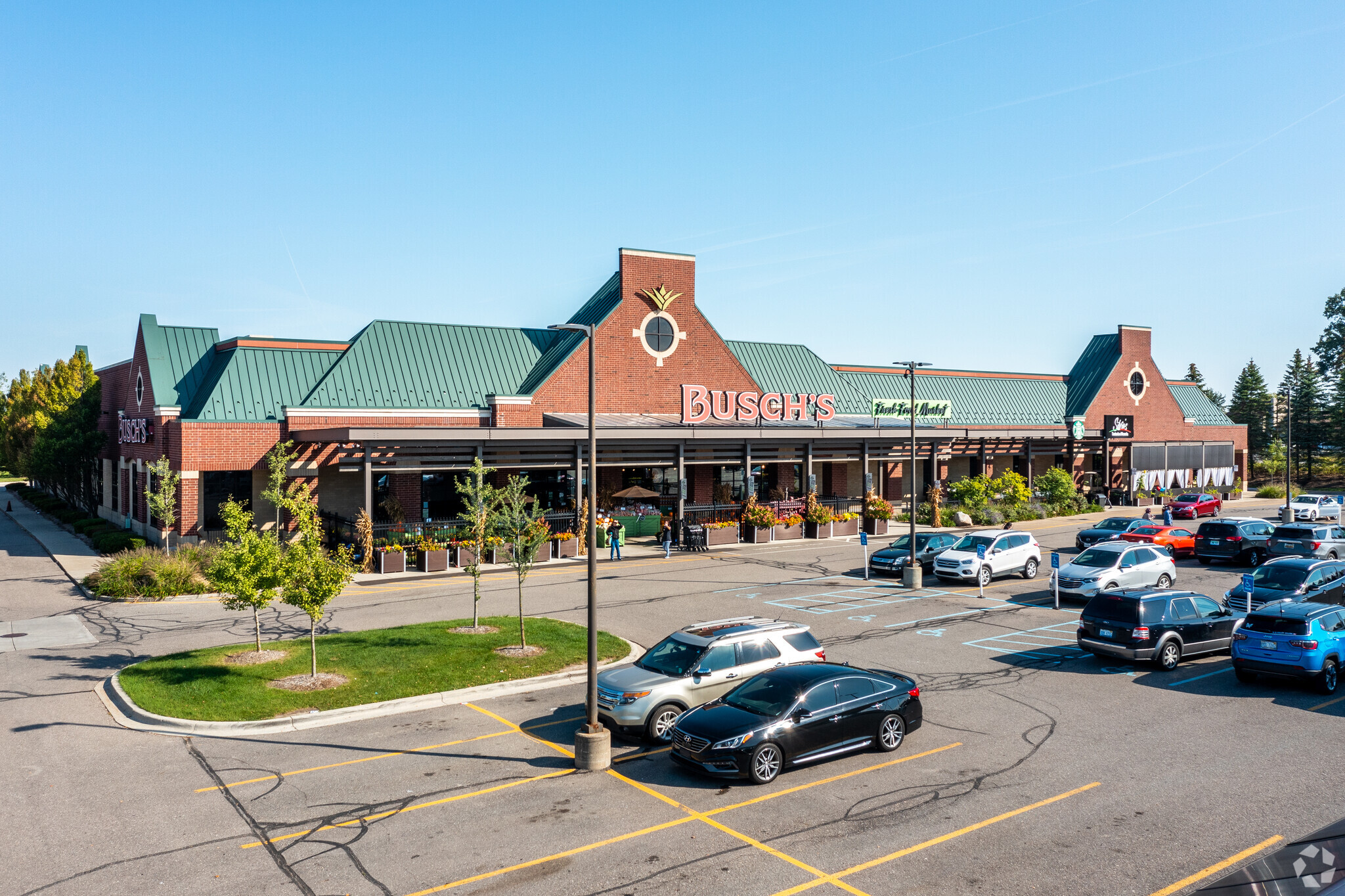 225 S Canton Center Rd, Canton, MI for lease Building Photo- Image 1 of 8