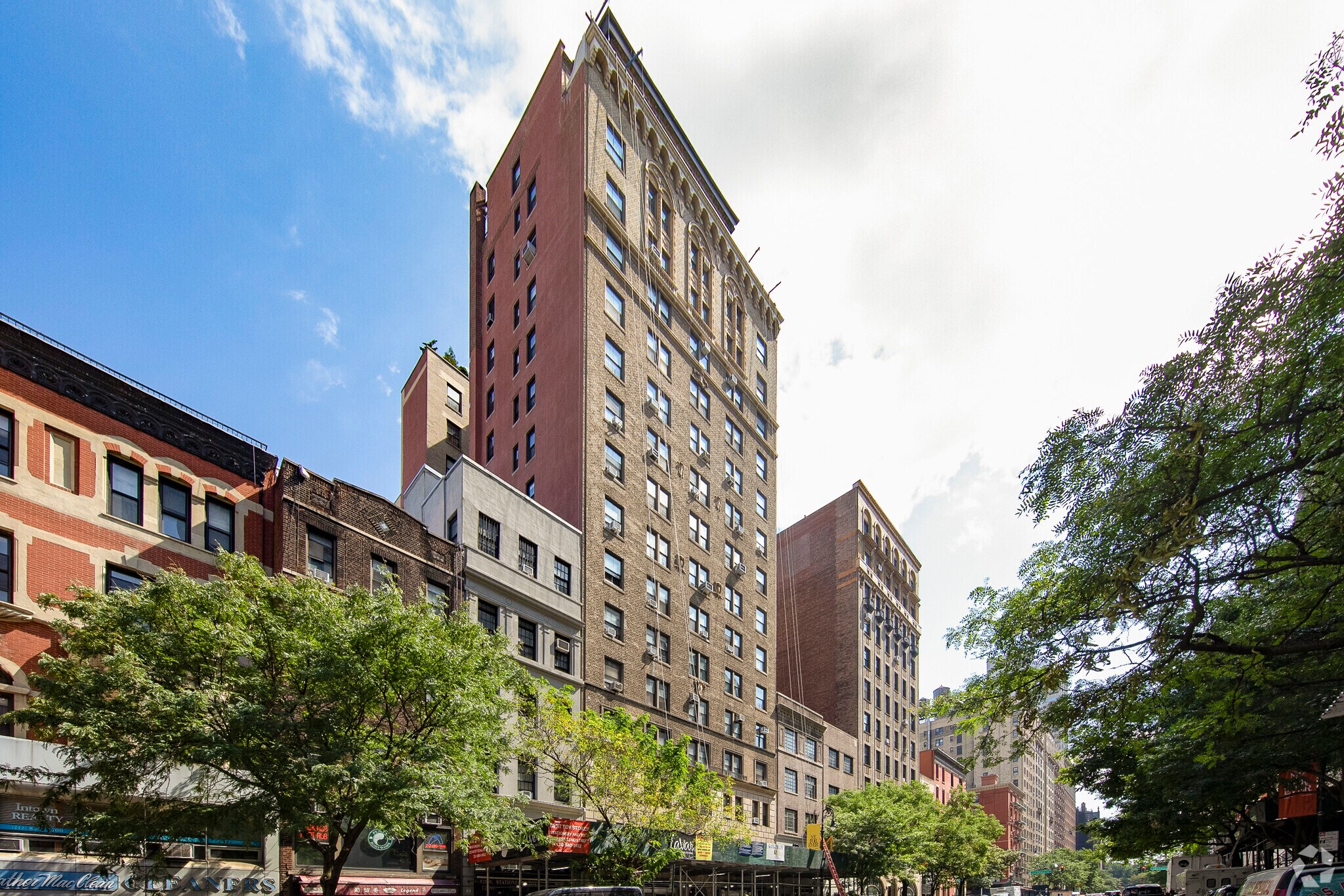 121 W 72nd St, New York, NY for lease Primary Photo- Image 1 of 5