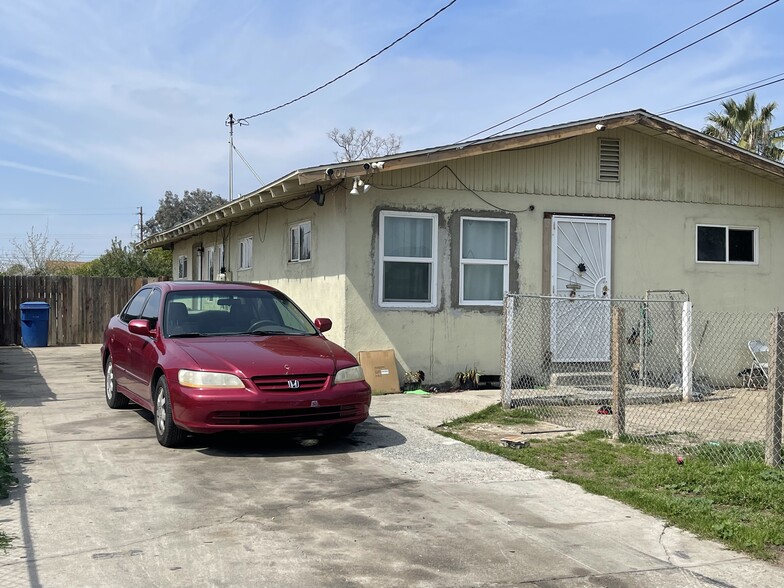 1907 S J St, Bakersfield, CA for sale - Primary Photo - Image 2 of 15